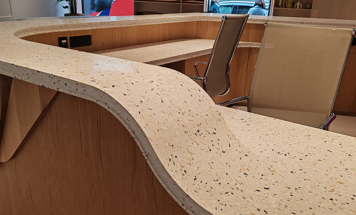 Projet MALT BANQUE D'ACCUEIL en terrazzo LucemStone